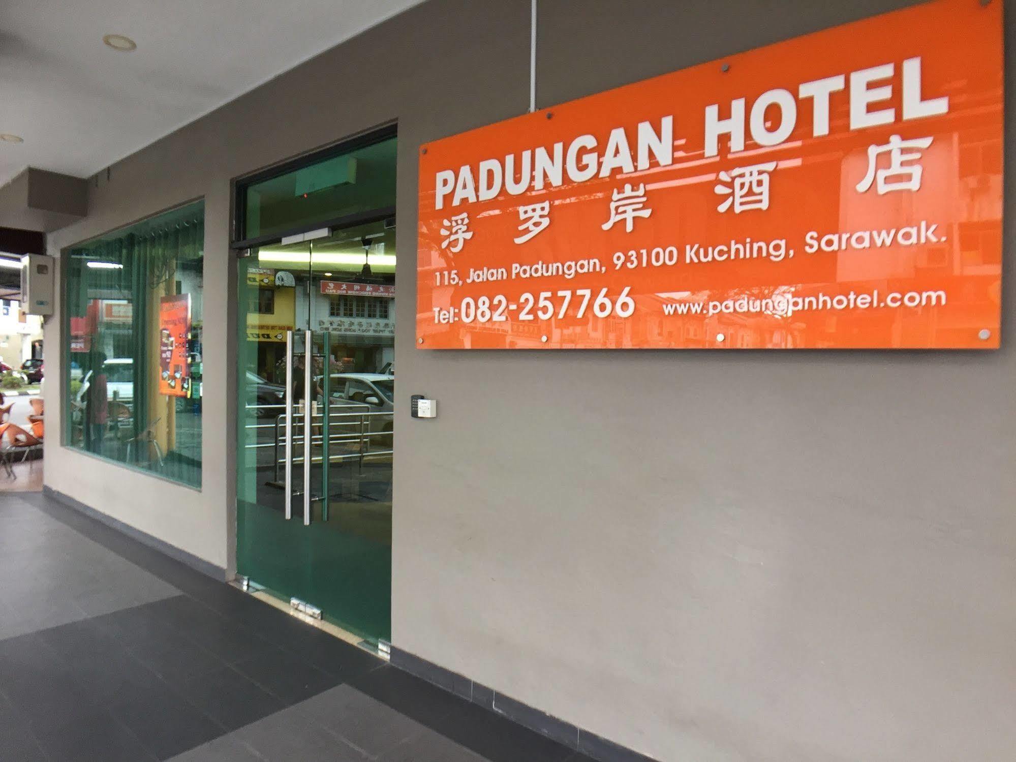 Padungan Hotel Kuching Exterior foto