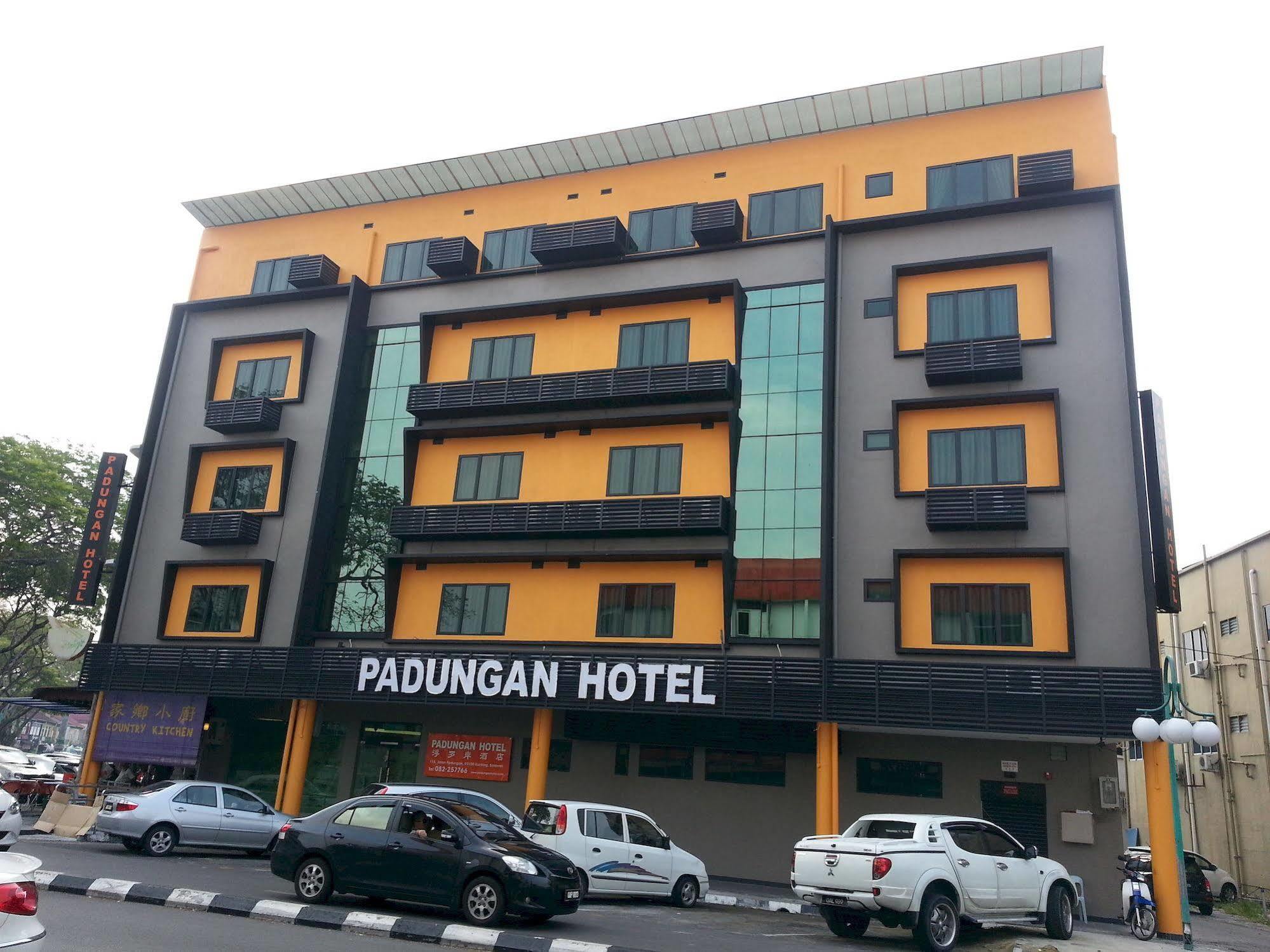 Padungan Hotel Kuching Exterior foto